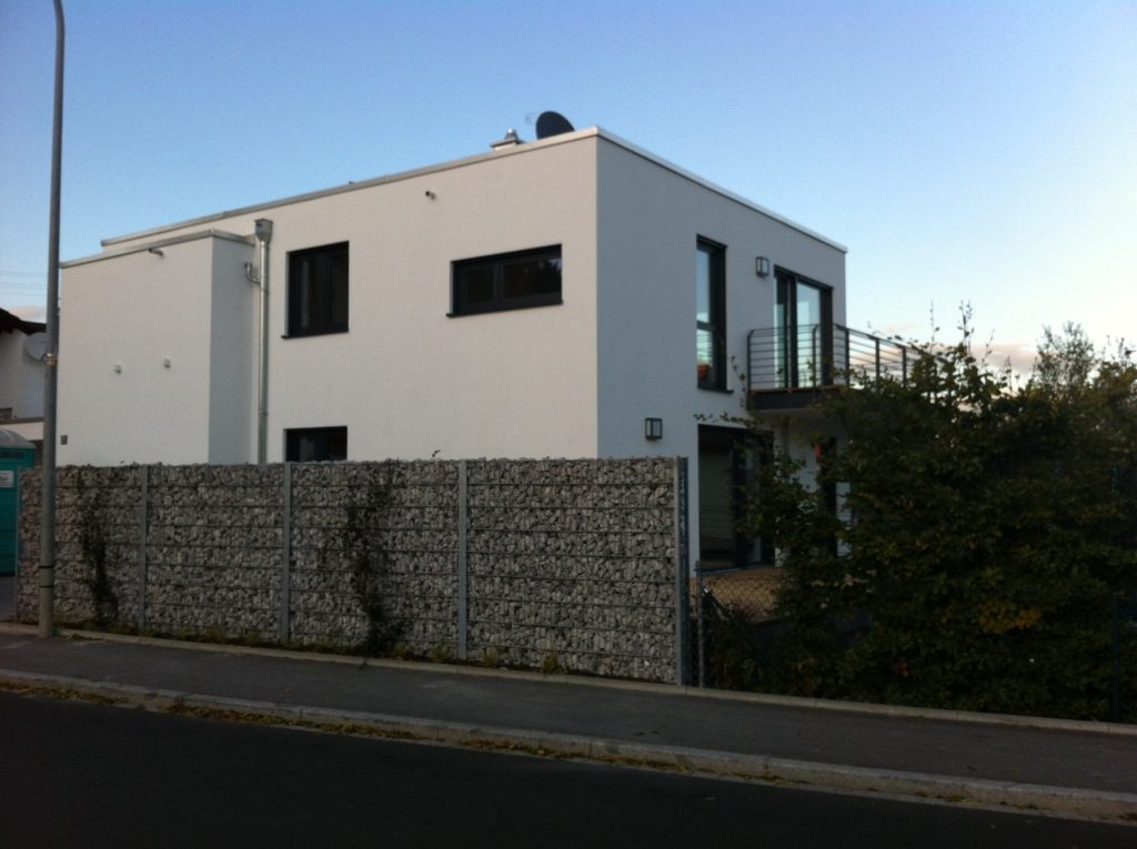 Bau und Immobilien Treml GmbH, Wohngebäude mitWohngebäude mit 3 Wohnungen – Bahnhofstraße 63 – Geltendorf Wohnungsbau / Bauträgerobjekte 3 Wohnungen – Bahnhofstraße 63 – Geltendorf Wohnungsbau / Bauträgerobjekte