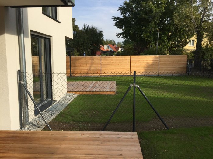 Bau und Immobilien Treml GmbH, 2 Reihenhäuser und 5 Eigentumswohnungen in der Eichenstraße 11 - Geltendorf Wohnungsbau / Bauträgerobjekte